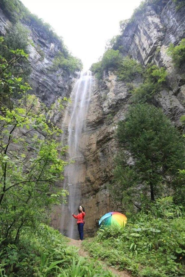 逃离火车站口